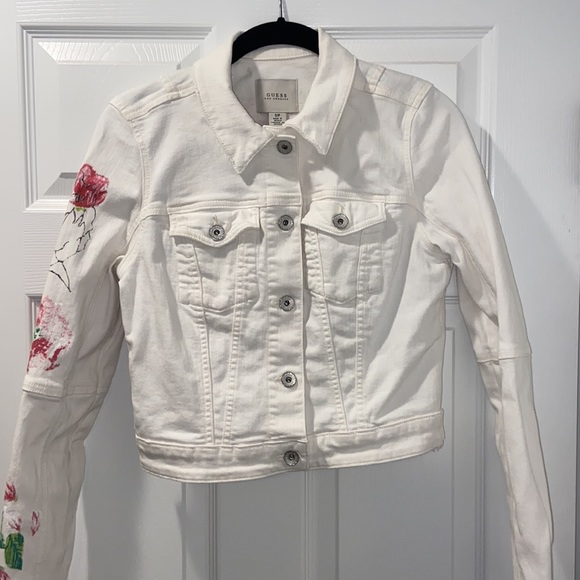 Guess woman’s denim jacket. Size S/P - Picture 7 of 10